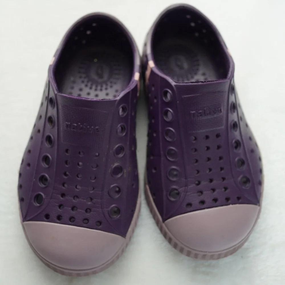 Native Shoes Jefferson Kids 8 Purple Perforated Slip On Sneakers Water Shoes